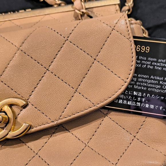 CHANEL CC 2019 Beige Flap Crossbody Shoulder Bag✨ - Picture 11 of 12